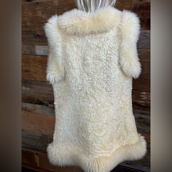 Vintage 100% NZ Lambskin Fur Vest by Alpine Fashions | M | Made in New Zealand - Picture 5 of 15